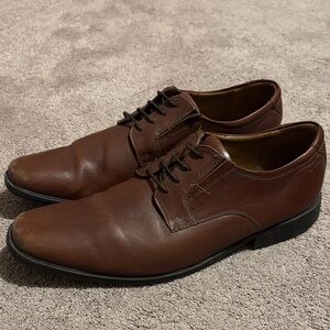 Clarks Rich Brown Leather Derbys